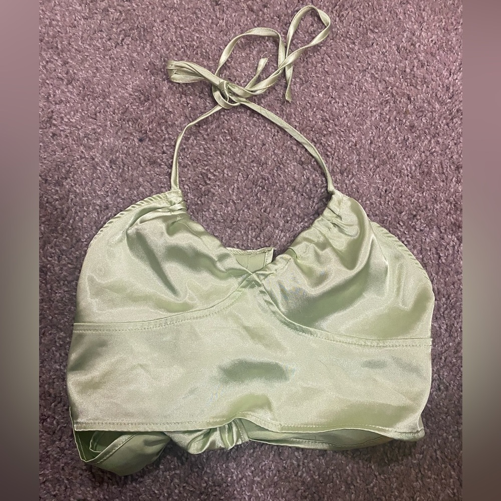 Silky Green Cropped Tank!